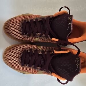 Nike Kobe 10(silk) Size 6y(Big Kids)Unisex.